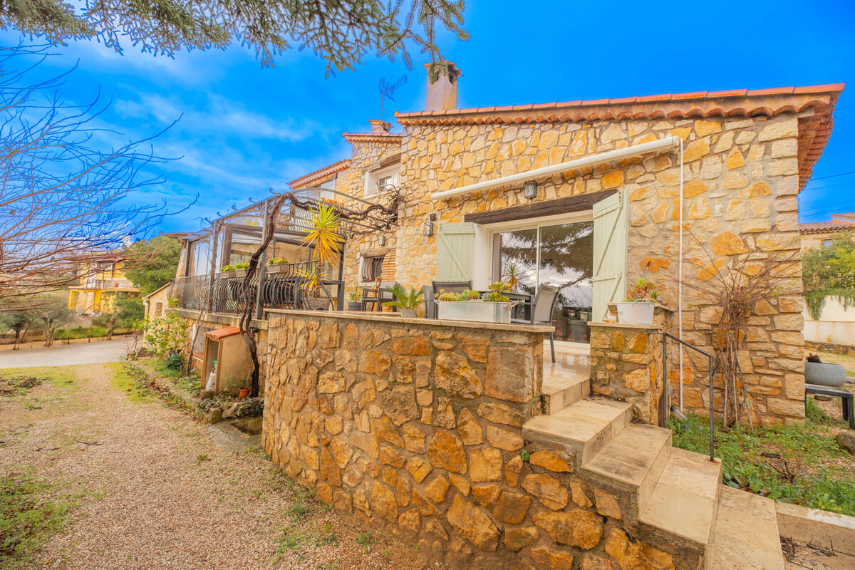Maison à SAINT-PAUL-EN-FORET