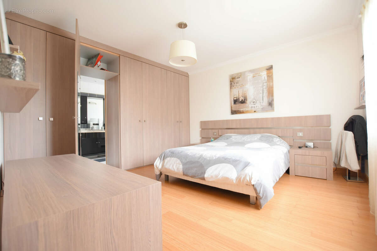 Maison à LES ESSARTS-LE-ROI