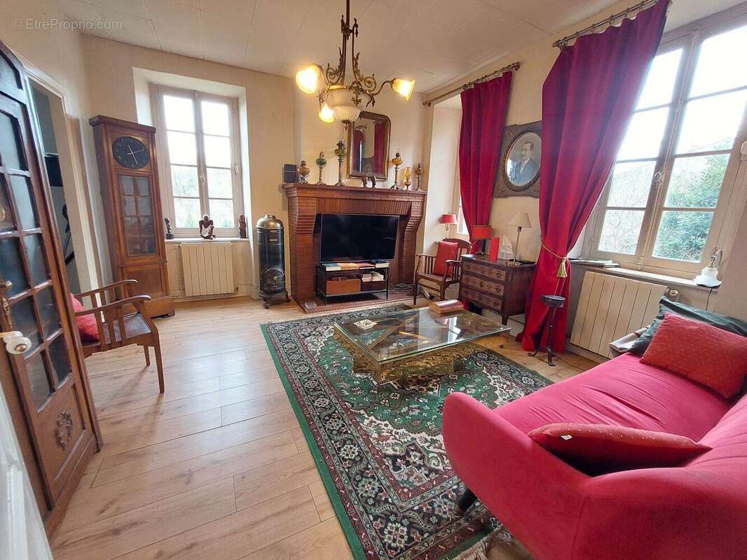 20250129112825 - Maison à ASPET