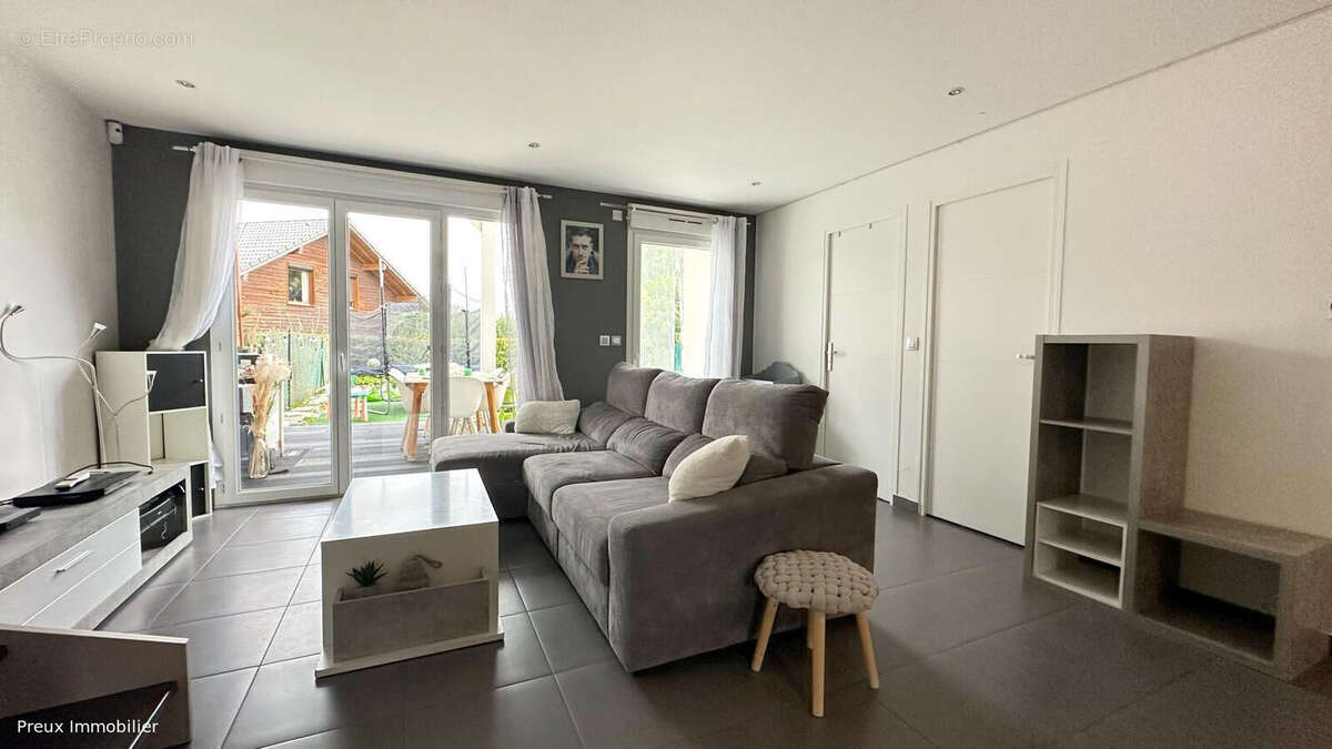 Maison à HERY-SUR-ALBY