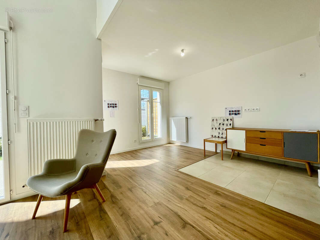 Appartement à LE BLANC-MESNIL