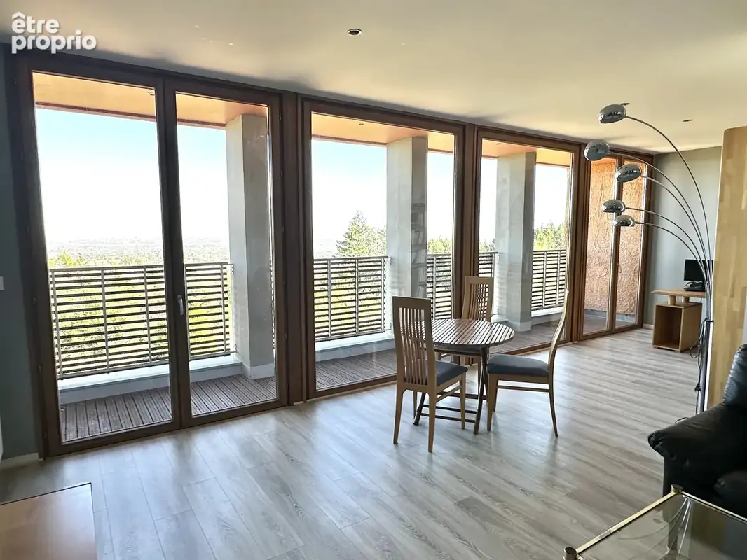 Appartement à VAUGNERAY