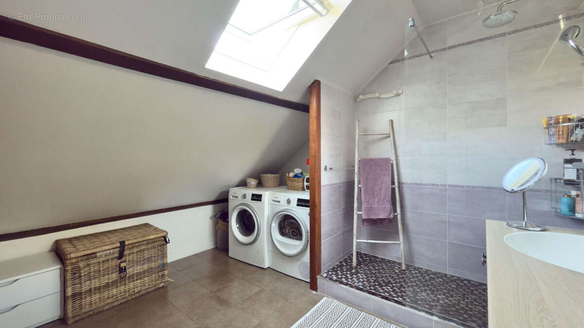 Appartement à CORBEIL-ESSONNES