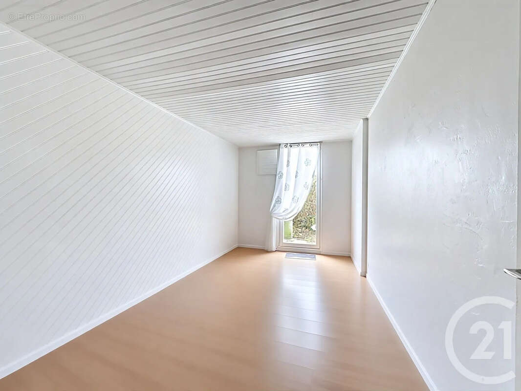 Appartement à NANDY