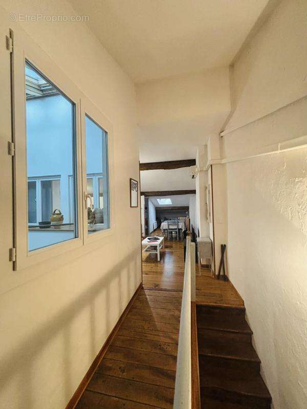 Appartement - idealement situe - centre ville revel - photo 8