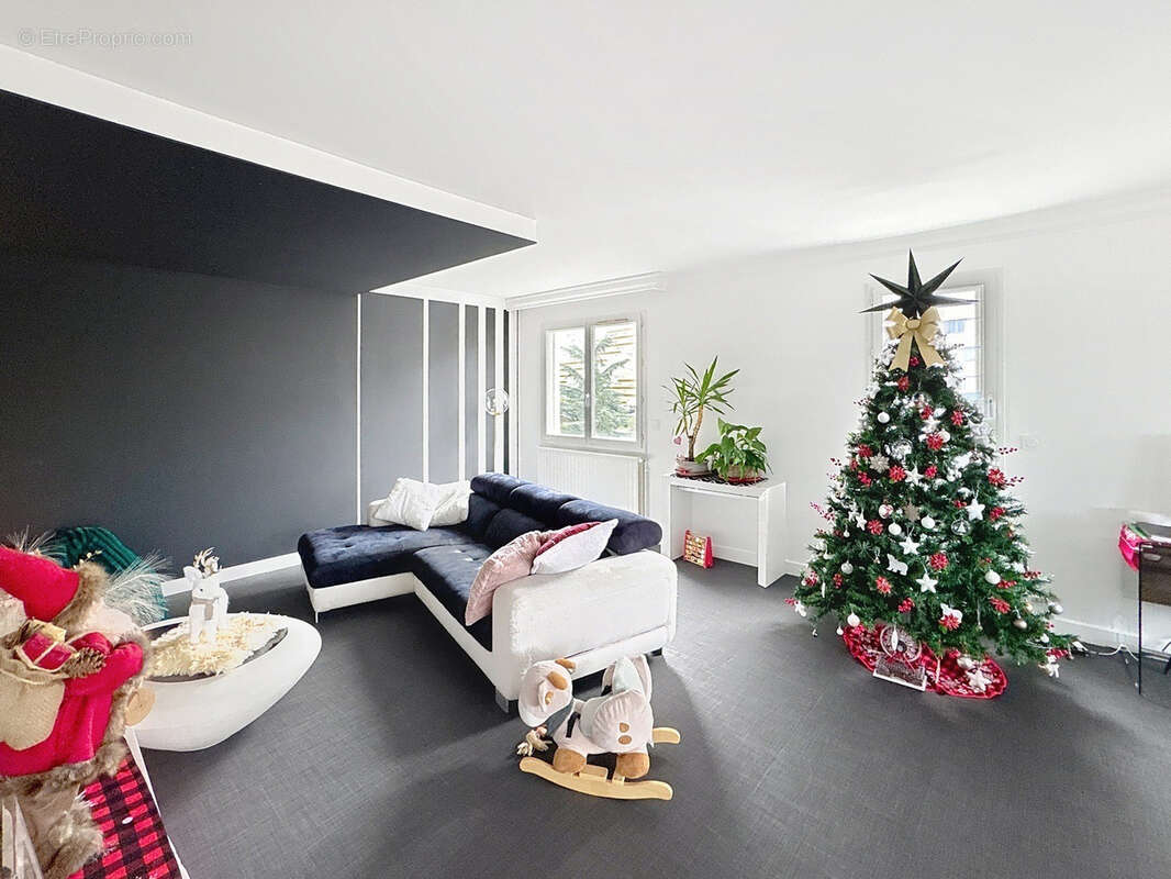 Appartement à SAINT-ETIENNE