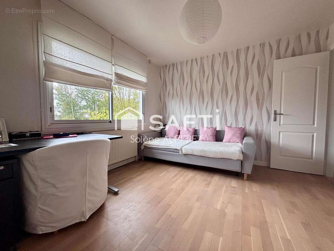 Photo 9 - Maison à CANTELEU