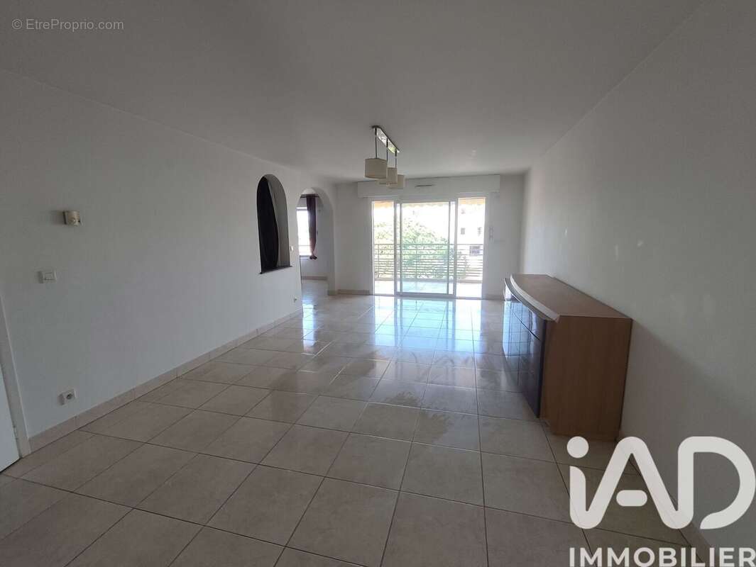 Photo 1 - Appartement à SAINT-RAPHAEL