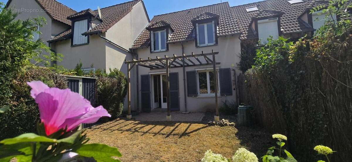 Maison à CHARTRES