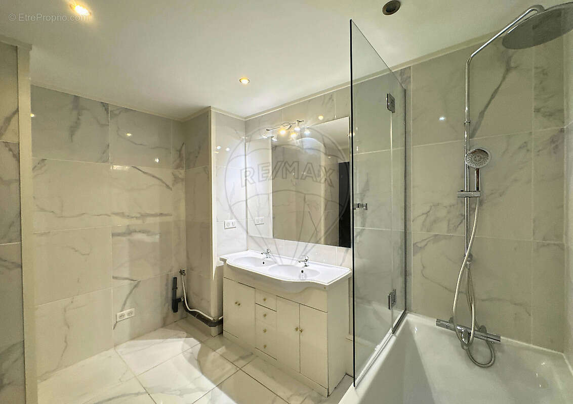 Appartement à SAINT-PIERRE-EN-FAUCIGNY
