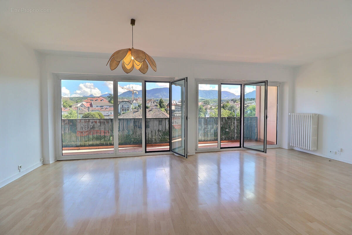 Appartement à THONON-LES-BAINS