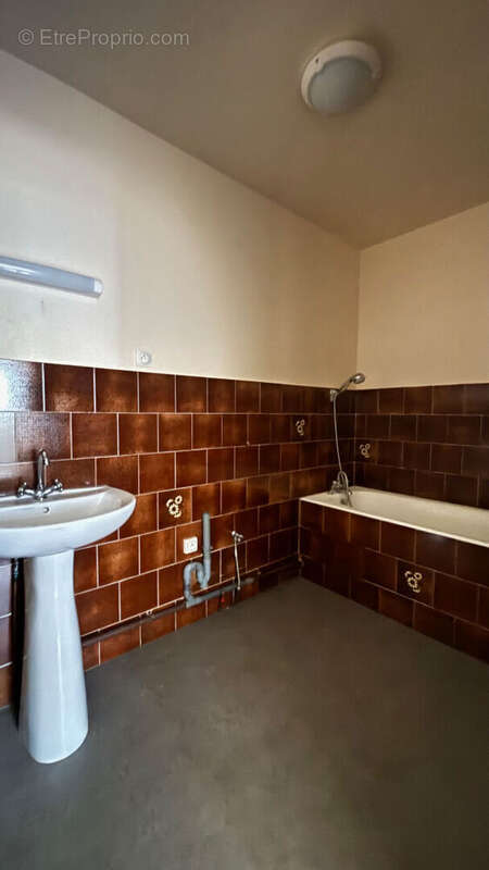 Appartement à PARIS-20E