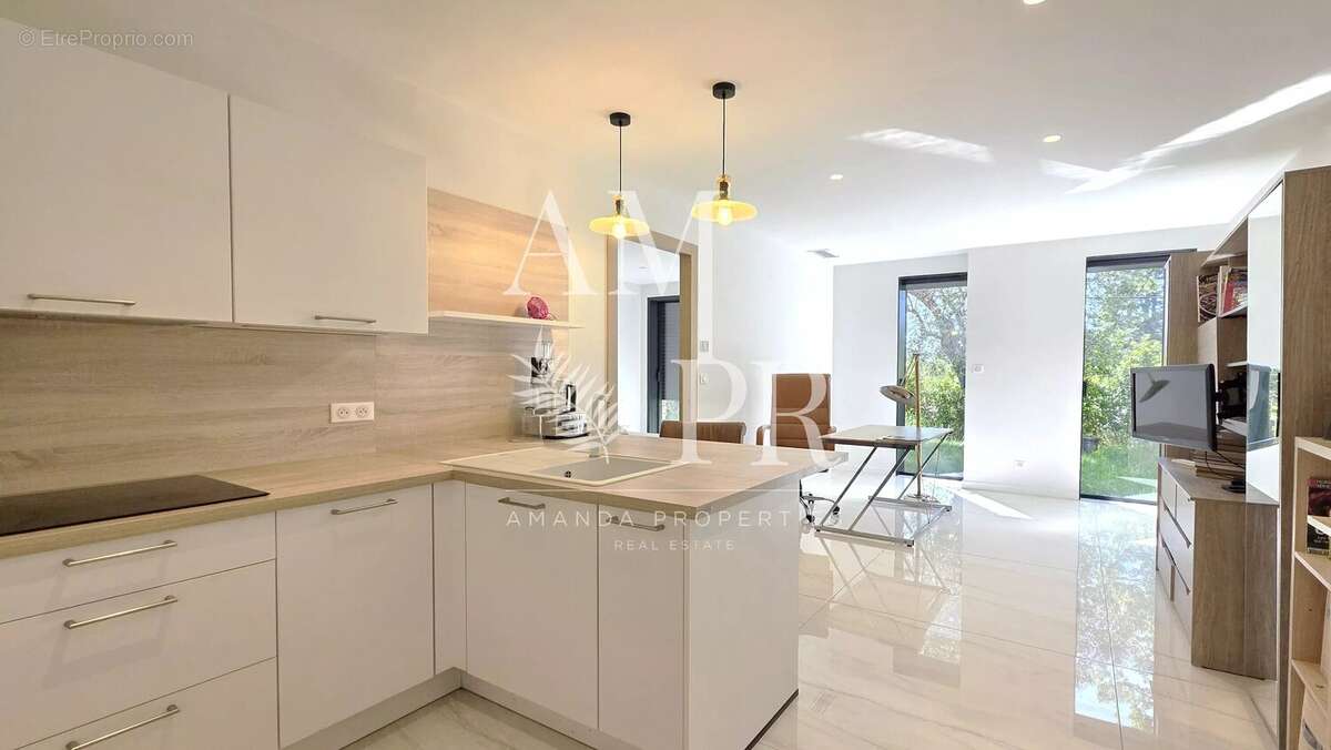 Maison à MOUGINS