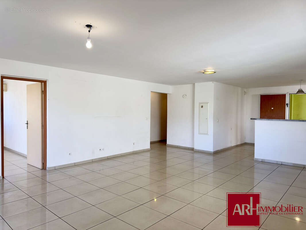 Appartement à SAINT-DENIS