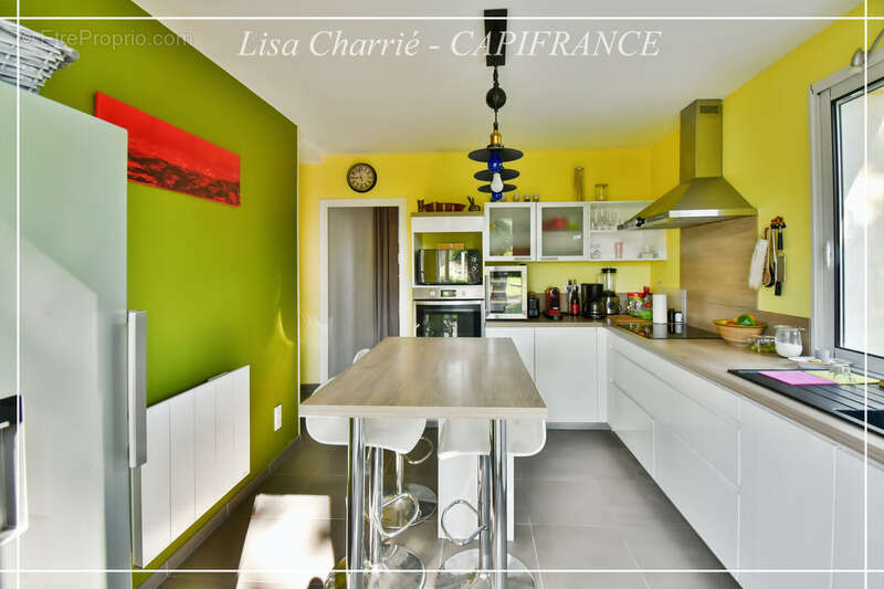 Maison à COURRENSAN