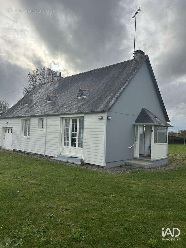 Photo 9 - Maison à PLOUBEZRE