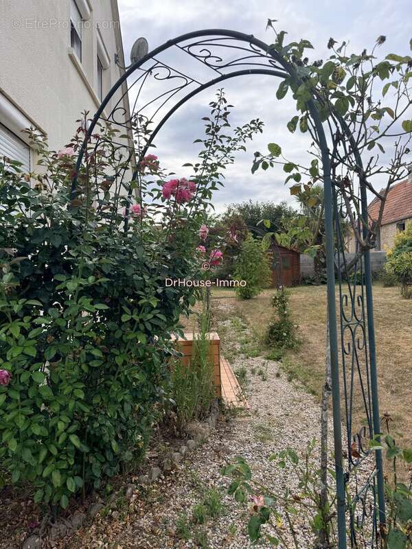 Maison 107 m² à Colomby-Sur-Thaon  - photo 7