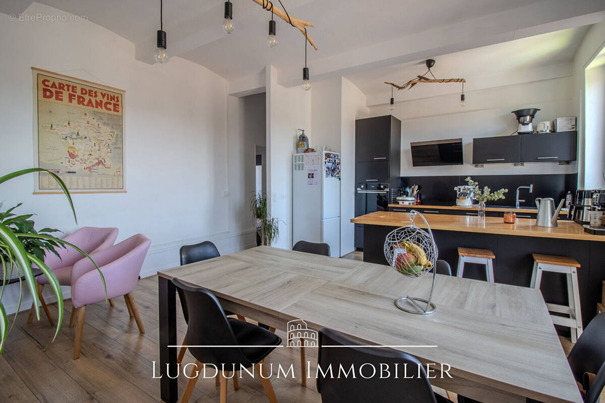 Appartement à BELLEVILLE