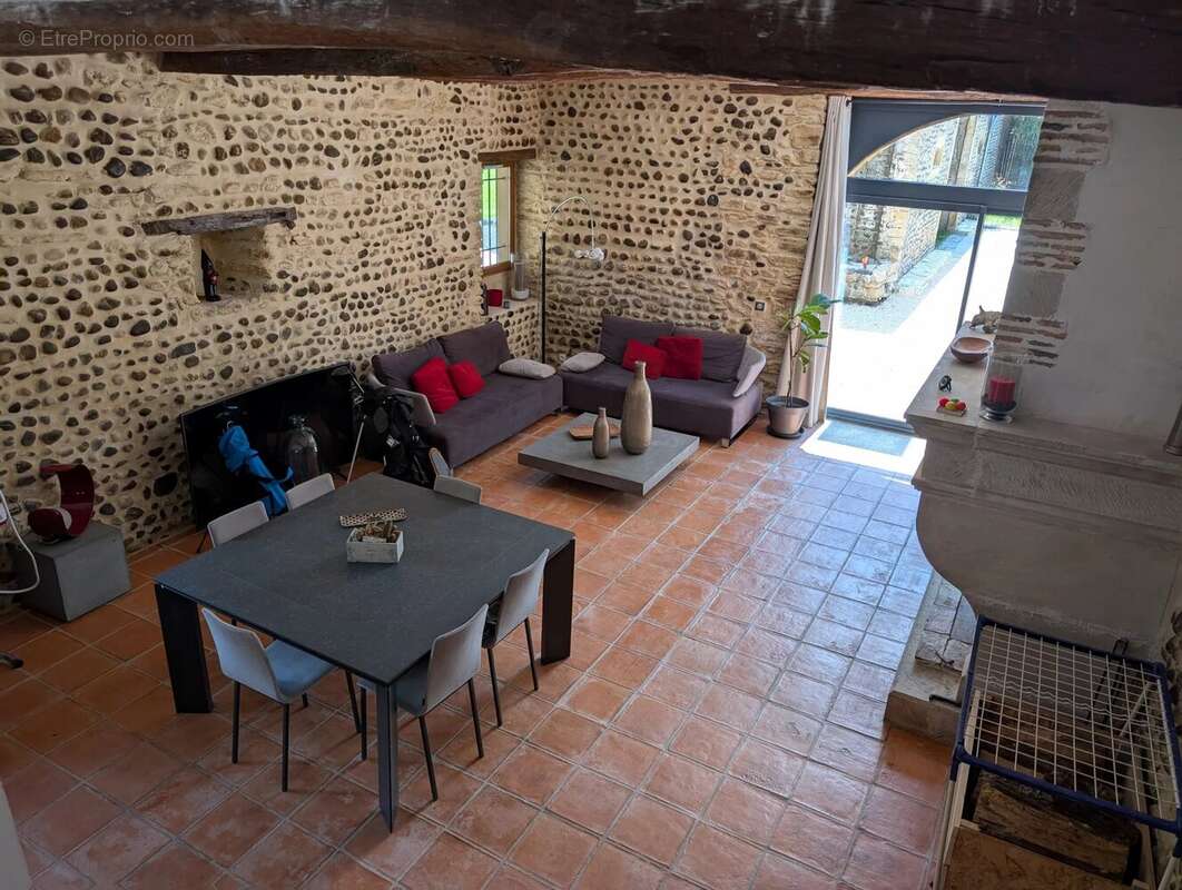 Maison à IZOTGES