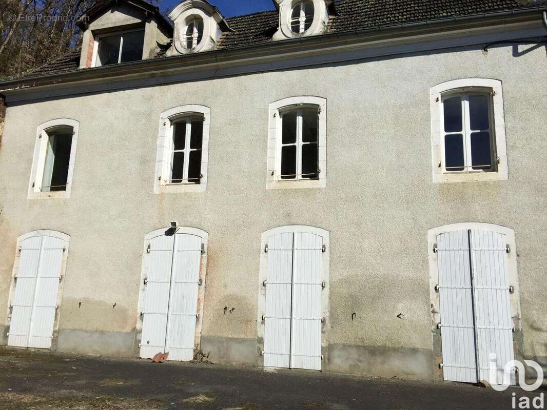 Maison 800 m² à Figeac  - photo 7