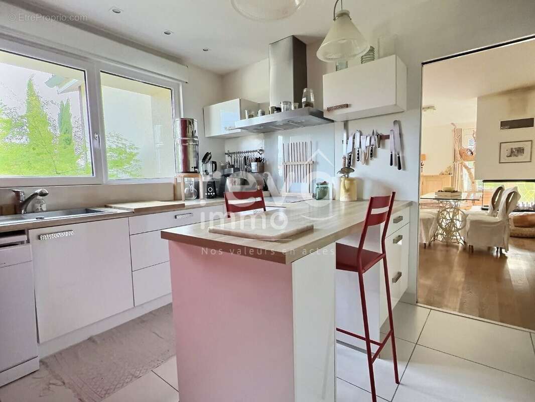 Maison à VILLARS-LES-DOMBES