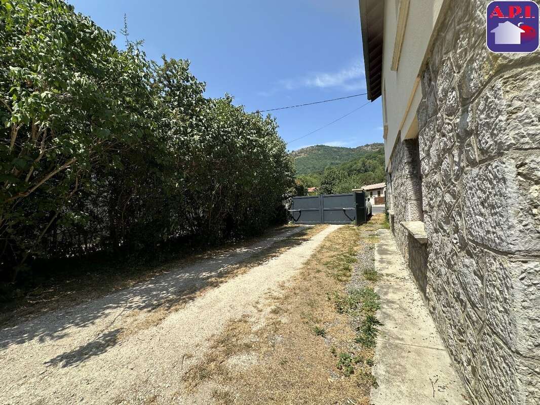 Maison 136 m² à Moulis  - photo 12