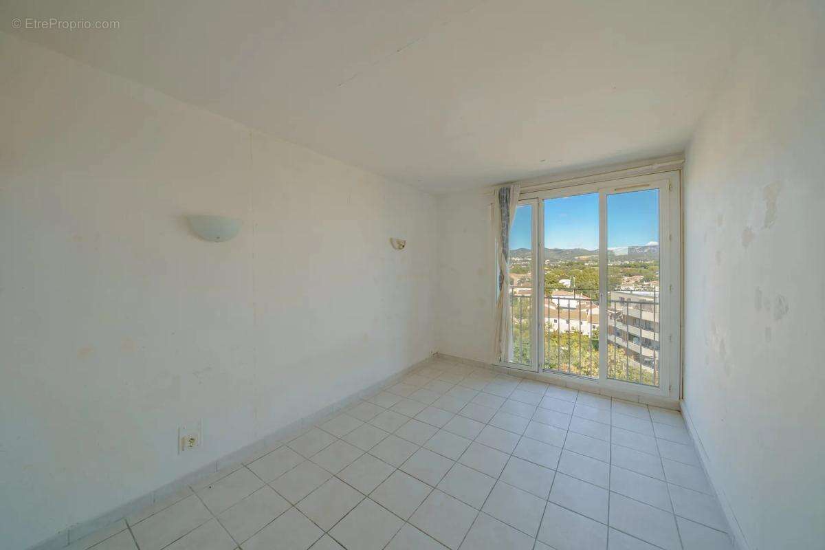 Appartement à MARSEILLE-13E