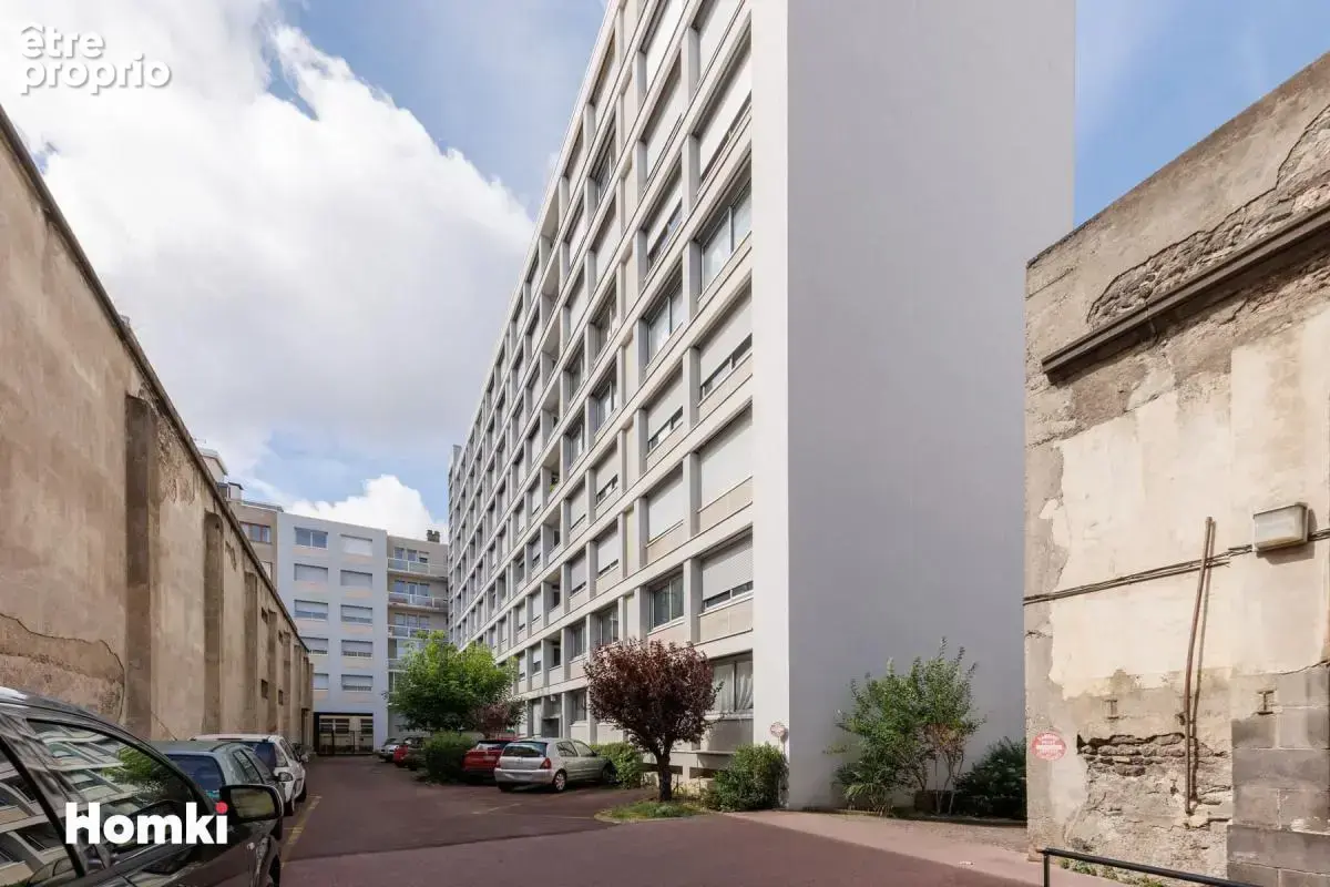 Clermont-ferrand hypercentre – t3 lumineux avec vue dégagée, ascenseur et cave - photo 11