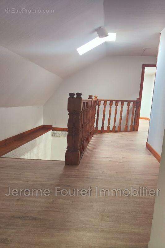 vente maison 4 Pièce(s) - photo 7