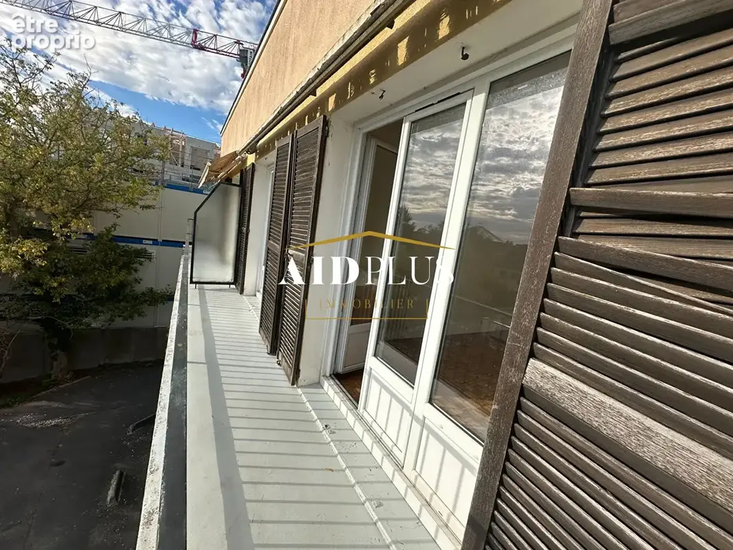 Appartement à BEAUCHAMP