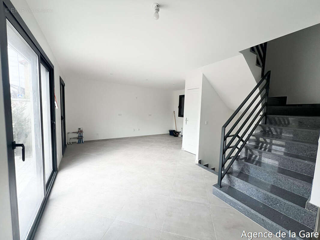 Maison à HOUILLES