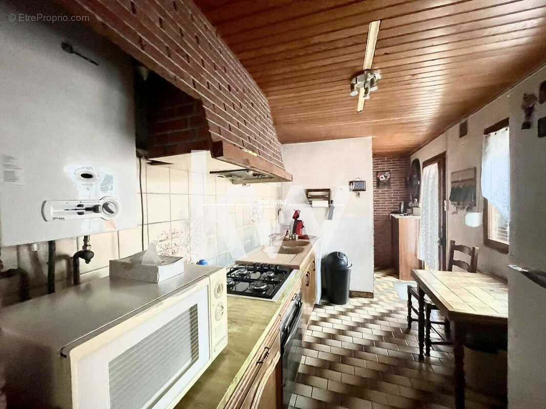 Maison 85 m² à Crespin  - photo 4