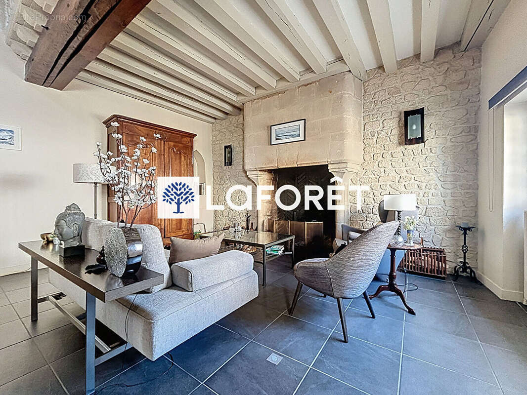 Maison à FEUCHEROLLES