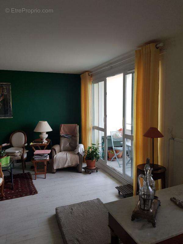 Appartement à SAINT-SEBASTIEN-SUR-LOIRE