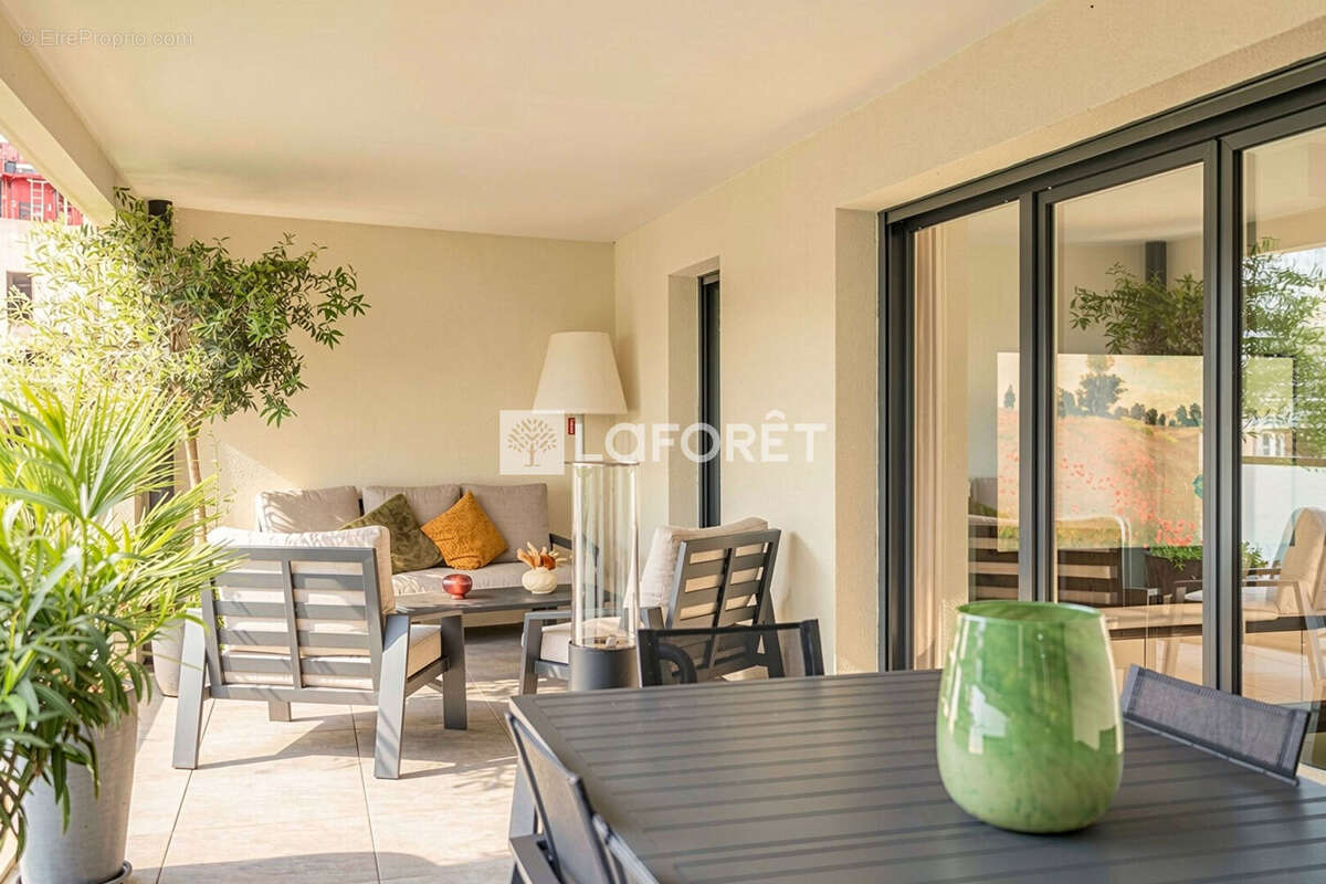 Appartement à CHALLES-LES-EAUX