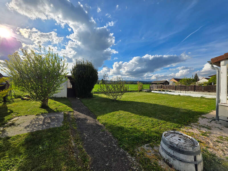 Maison à FLAGEY-ECHEZEAUX