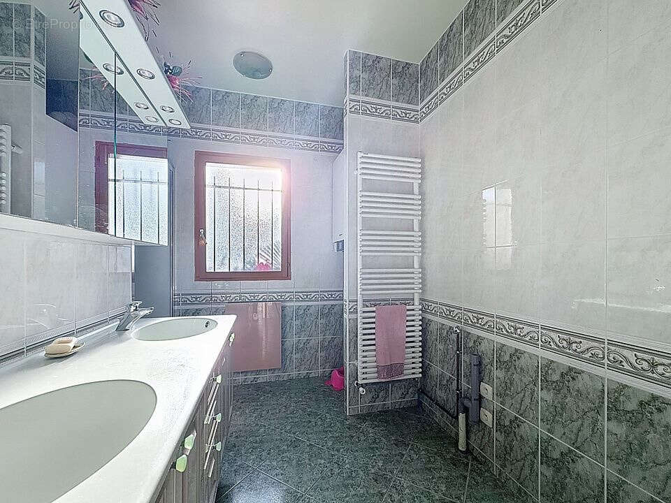 Maison à ROSIERES-PRES-TROYES