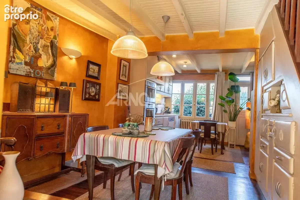 Maison  de  charme   au coeur de Belz  avec terrain  constructible - photo 5