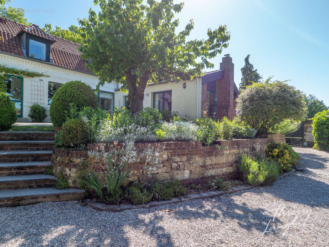 Maison à CHERENG