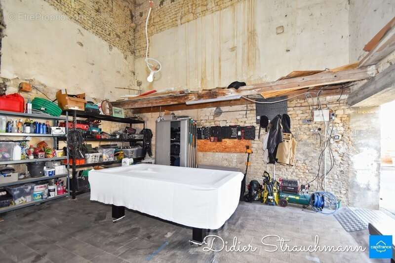 Maison à AIGREFEUILLE-D'AUNIS