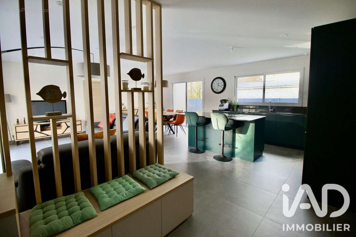 Maison 131 m² à Ferel  - photo 7