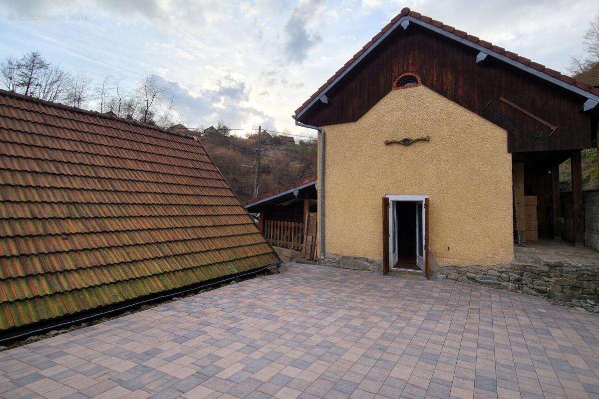 Maison à AUXELLES-HAUT