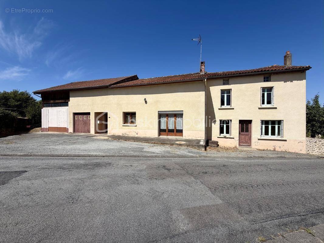 Maison à VILLEFAVARD