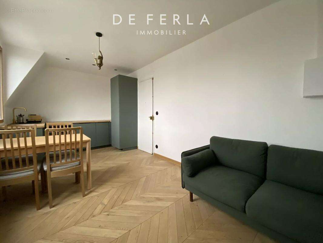 Appartement à PARIS-15E