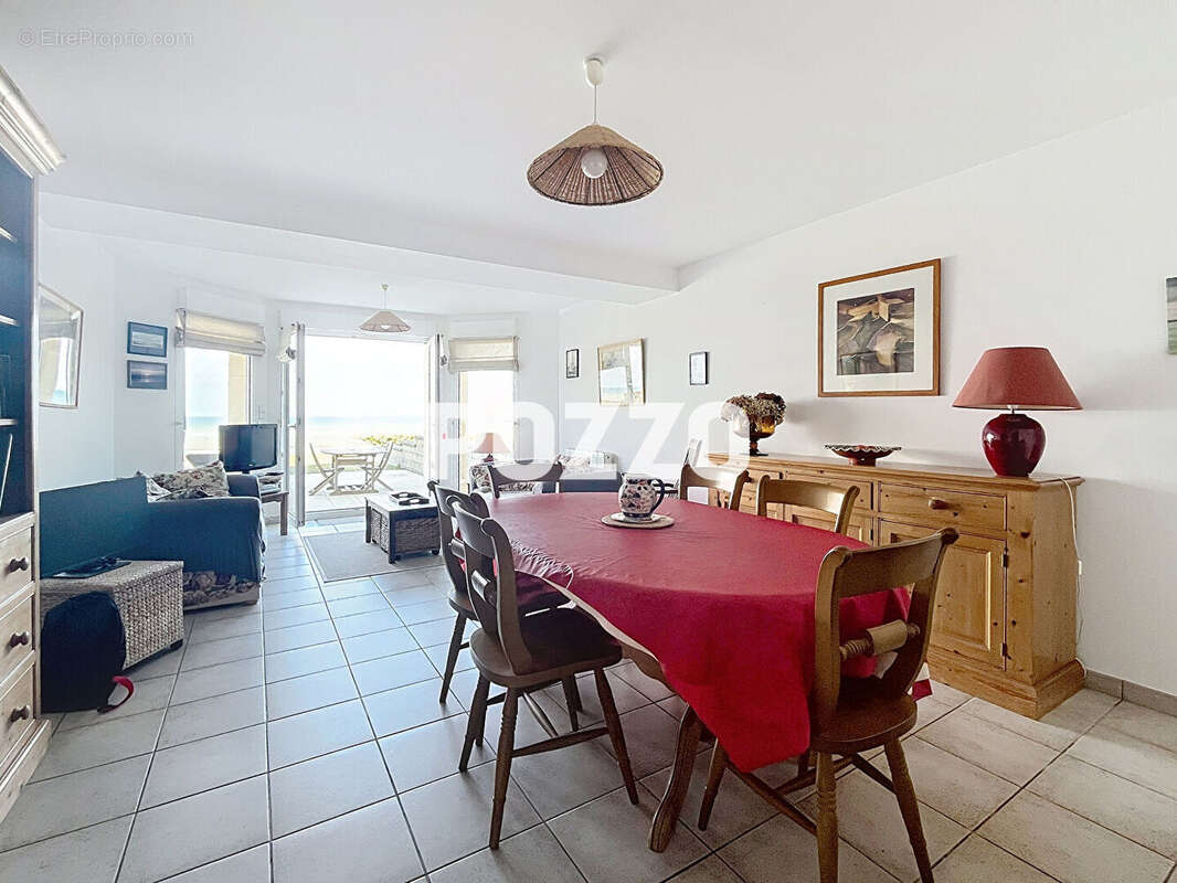 Appartement à SAINT-PAIR-SUR-MER