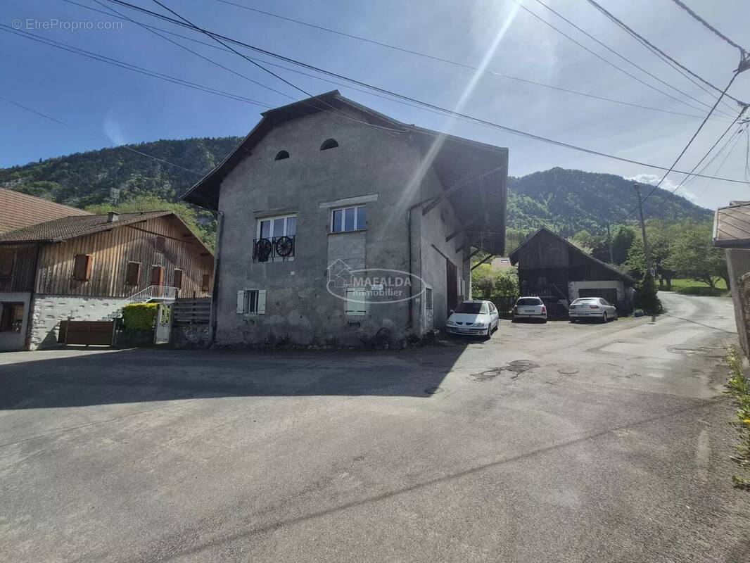 Maison à BONNEVILLE