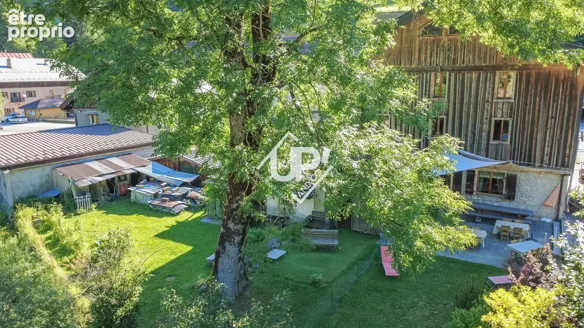 Ensemble immobilier de caractère – Plus de 530 m² au cœur des Aravis - photo 9