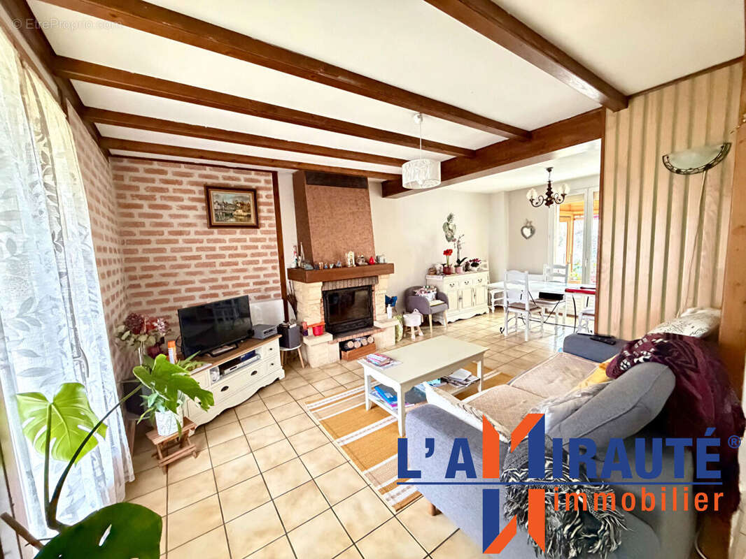 Maison à SARTROUVILLE