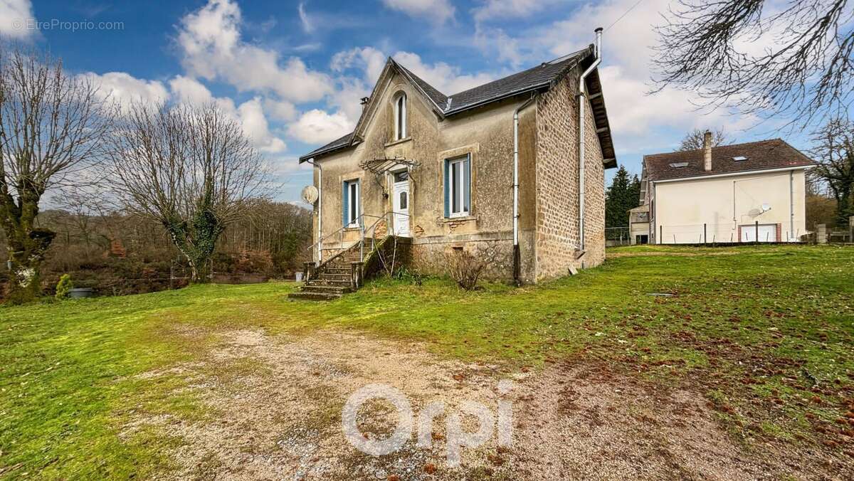 Maison à JABREILLES-LES-BORDES