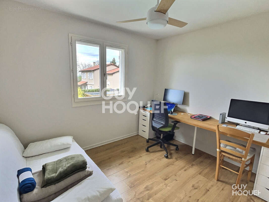 Maison à SAINT-BONNET-DE-MURE